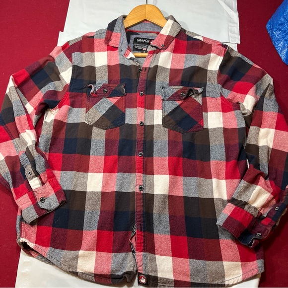 Canada Weather Gear FLANNEL SHIRT L Red Blue Buffalo Wide Plaid CHECKERED Button - Picture 15 of 15